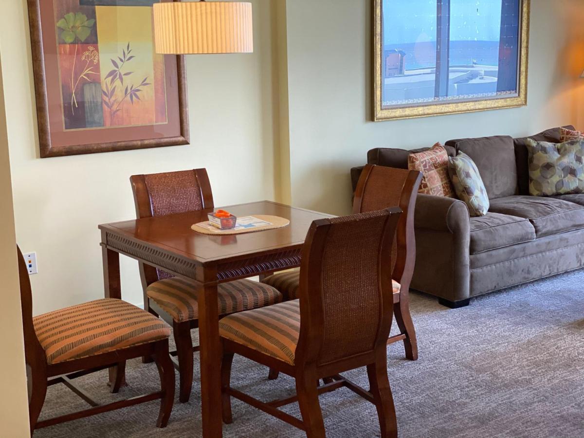 Ocean View Luxurious Condo-Best Location + Balcony 데스틴 외부 사진